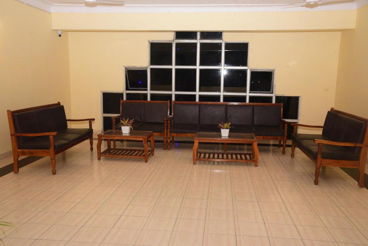 Hotel Vijaya Residency Anakapalle Екстер'єр фото